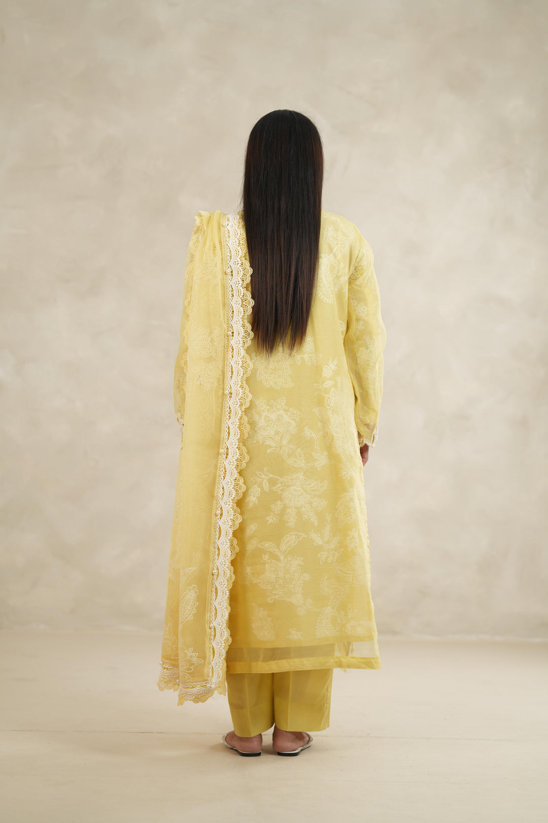 Design 4A - Maria B Luxe Stitched