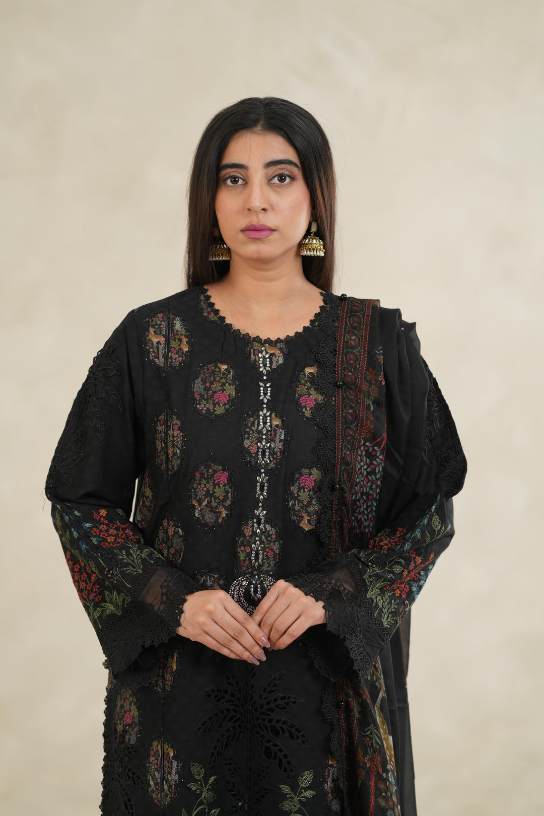 Design 5B - Maria B Luxe Stitched