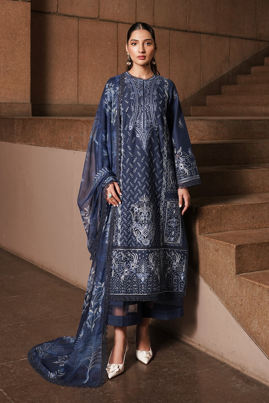 Capri - Afrozeh Chikankari Lawn Stitched