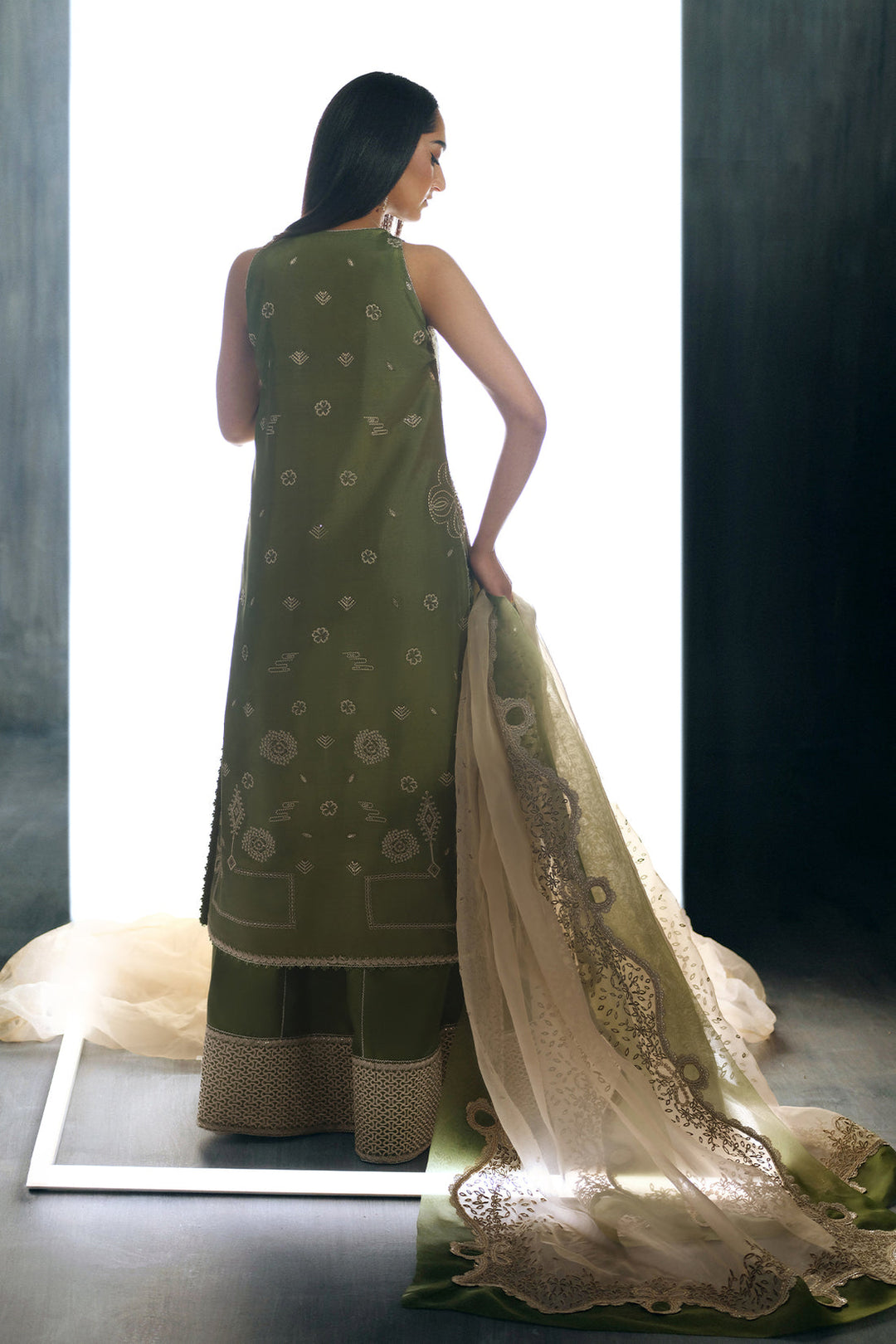 Bella - Nyra Silk Pret-A-Porter '25 Stitched