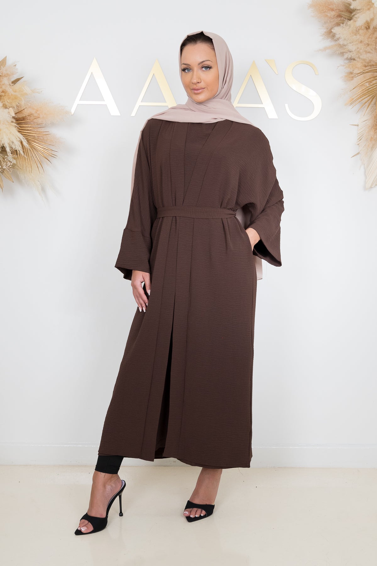 Cyra Abaya