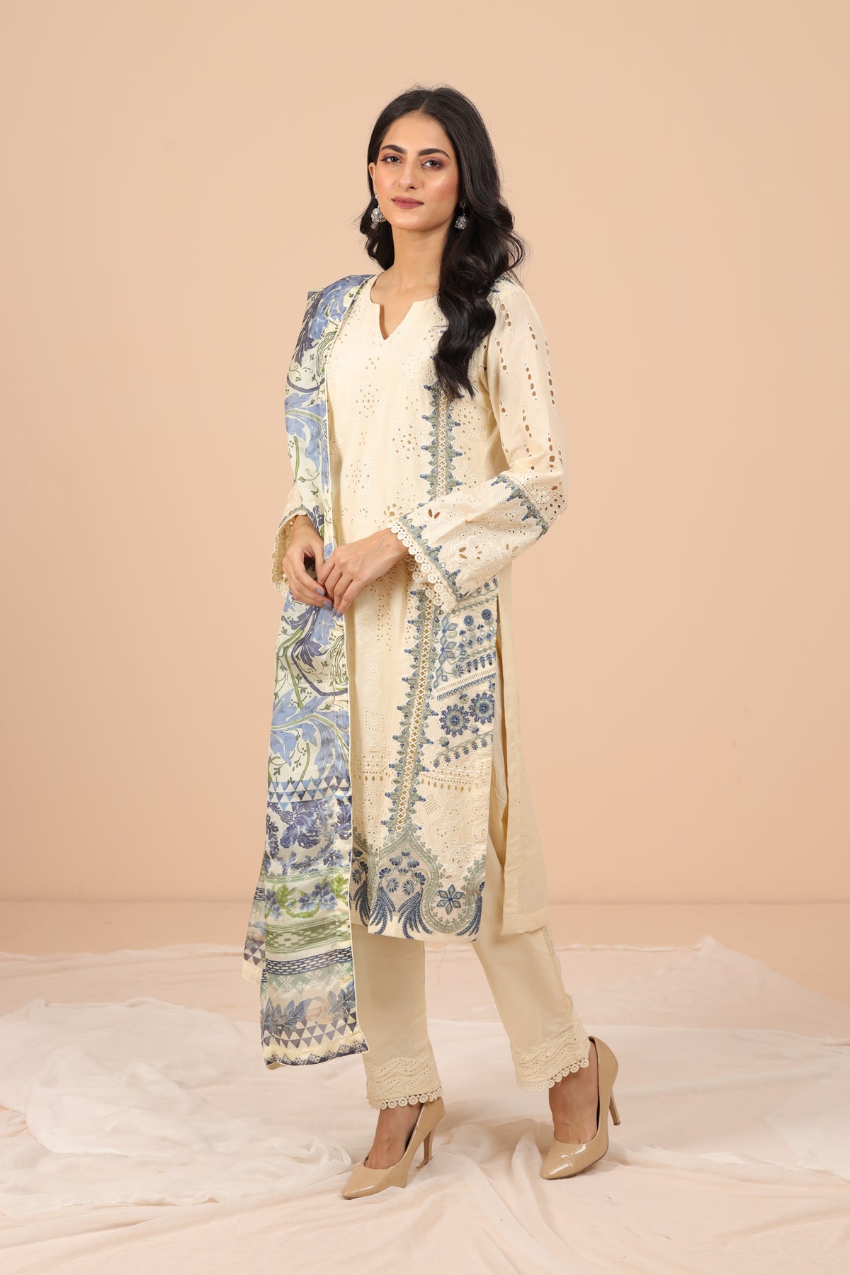 Daisy 3 Piece Suit - Elaf Chikankari Collection