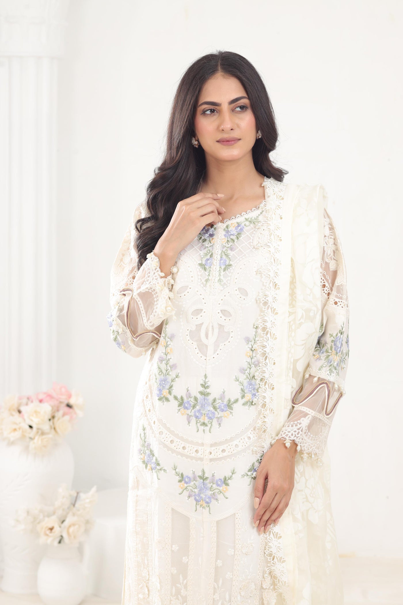 Design 4 - Maria B Luxury Stitched Lawn