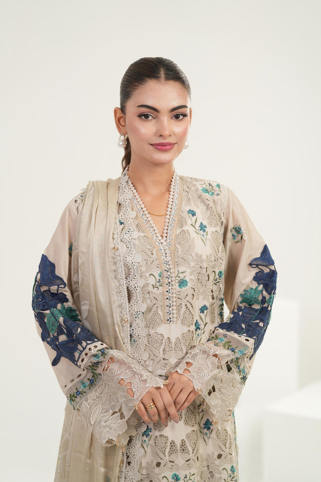 Design 8 - Maria B Luxury Lawn Stitched