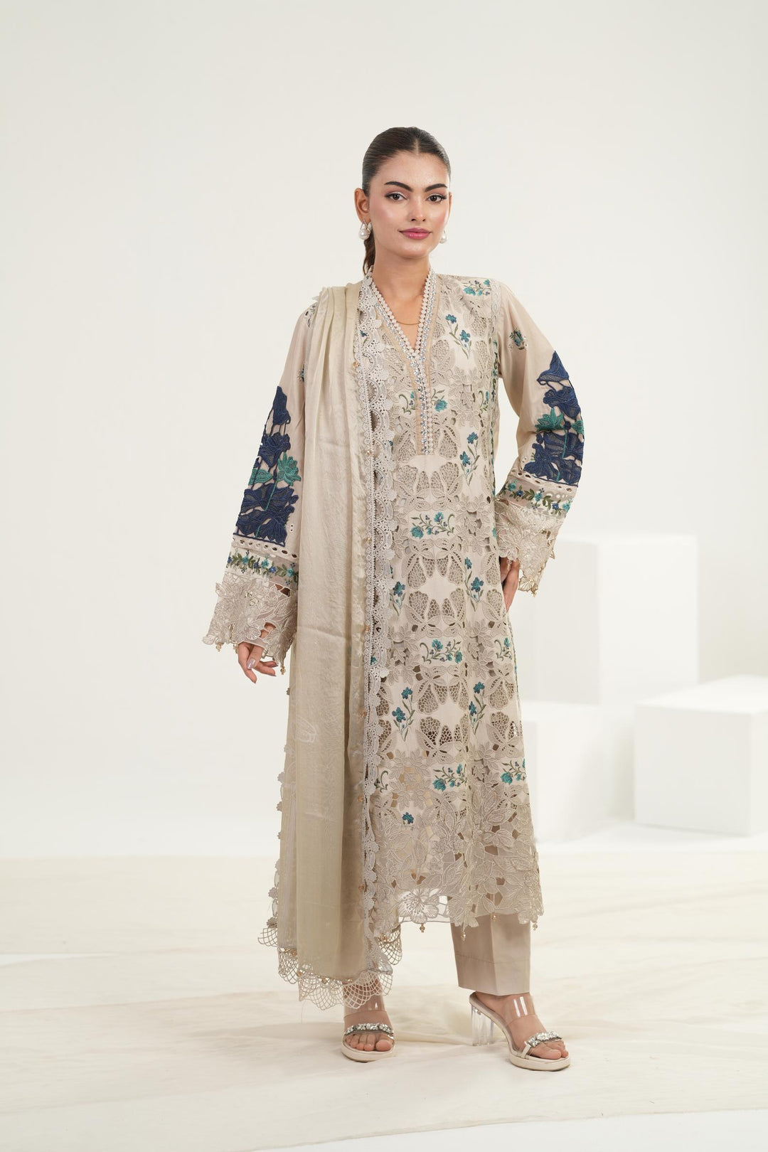 Design 8 - Maria B Luxury Lawn Stitched