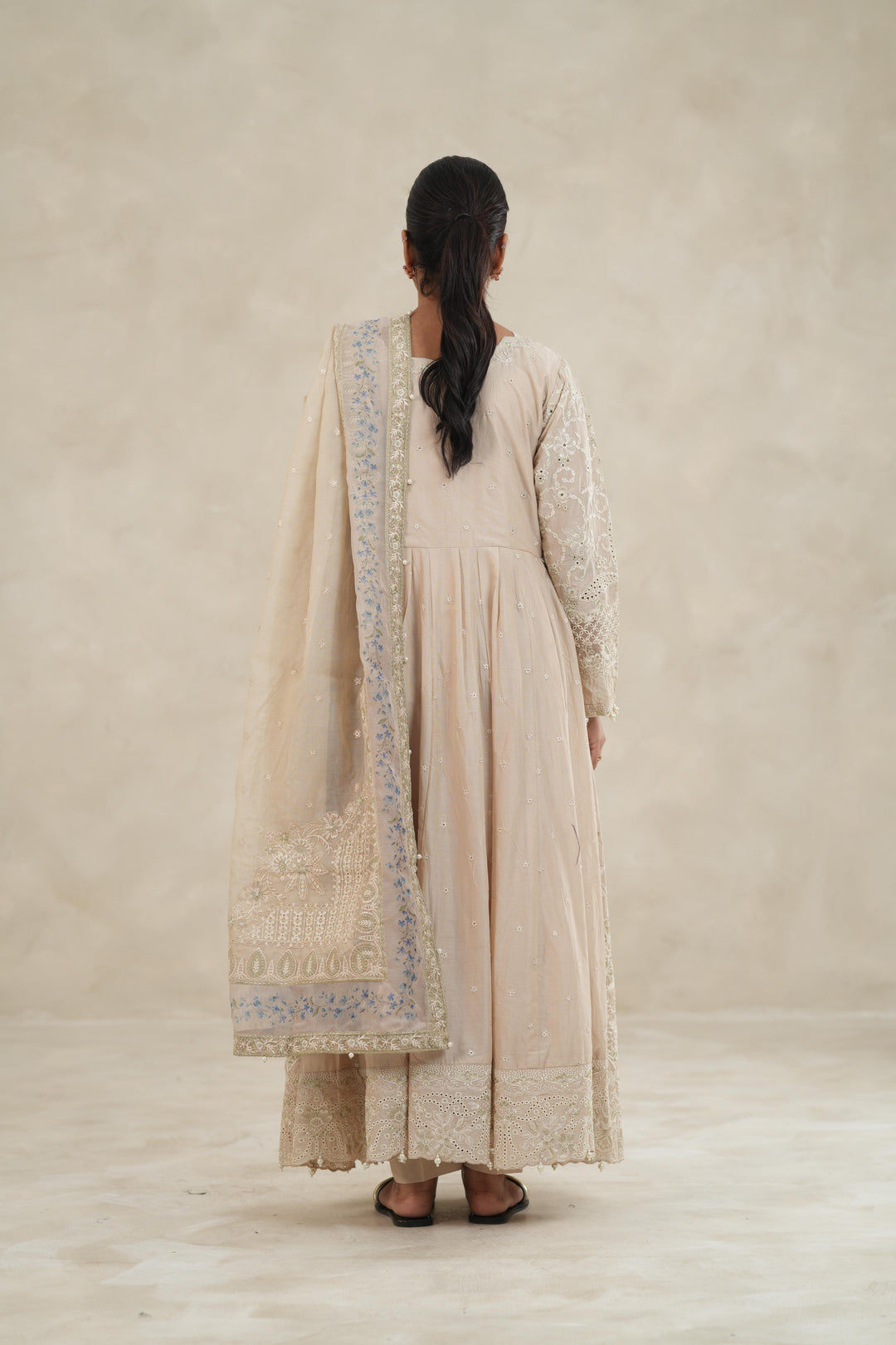Design 3 - Baroque Eid Luxe Lawn Stitched