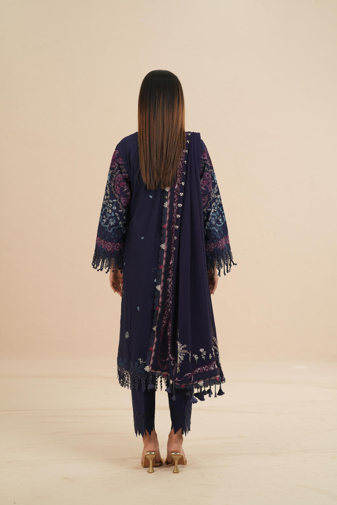 Elora - Suffuse Embroidered Lawn Stitched