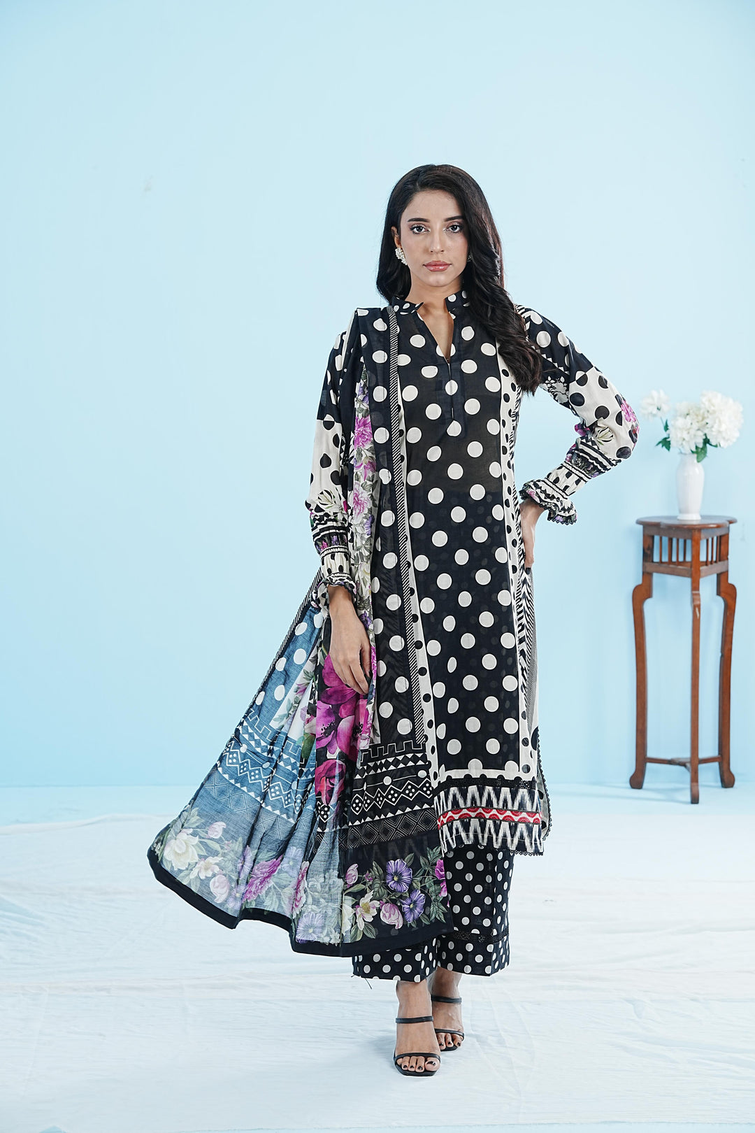 Lawn Black Stitched Suit - Elaf