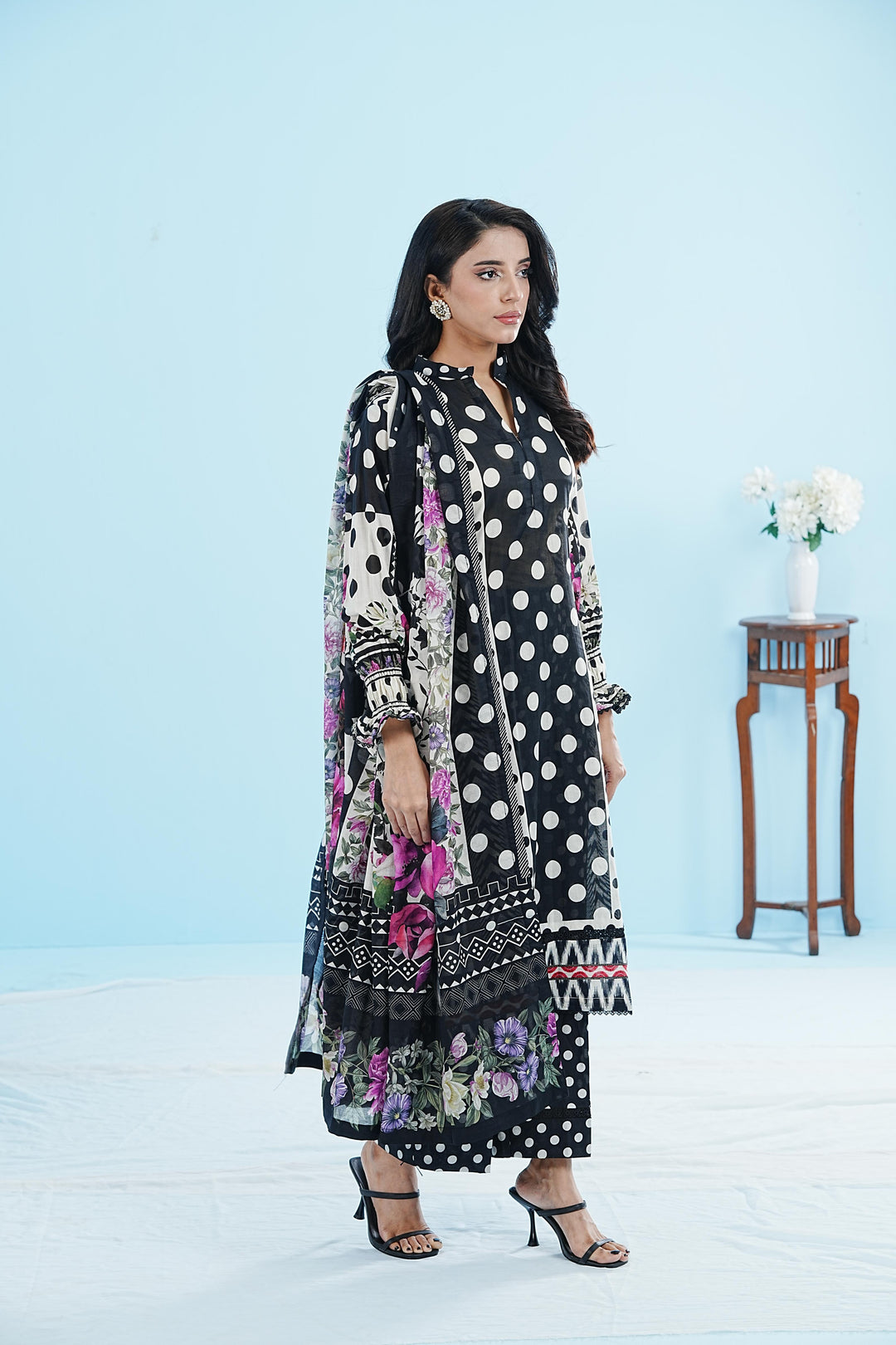 Lawn Black Stitched Suit - Elaf