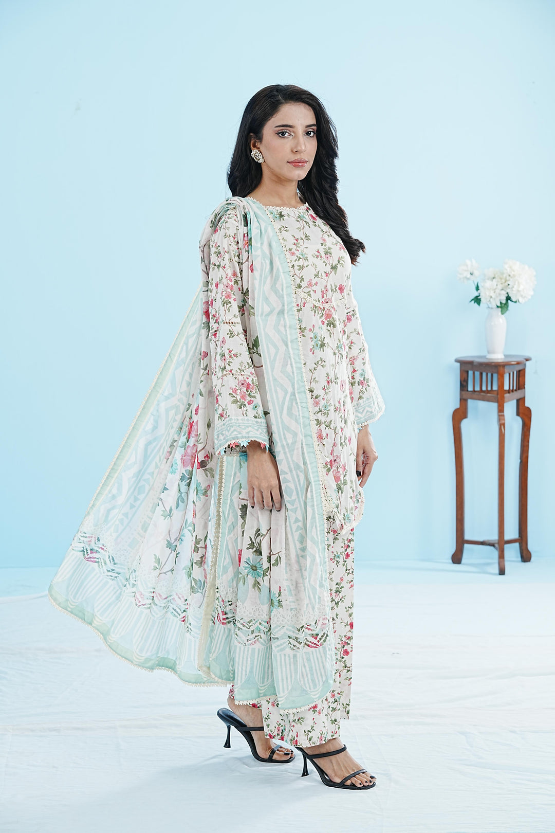 Lawn Off white Stitched Suit - Elaf