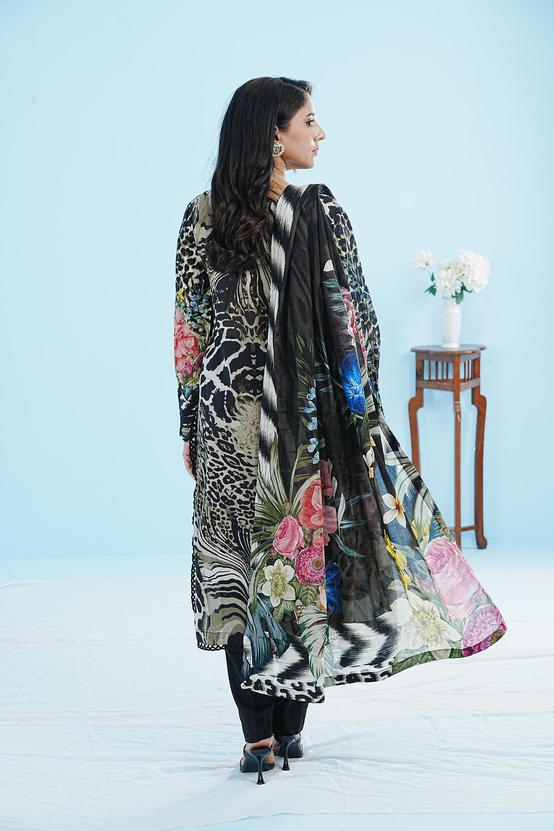 Lawn Black Stitched Suit - Elaf
