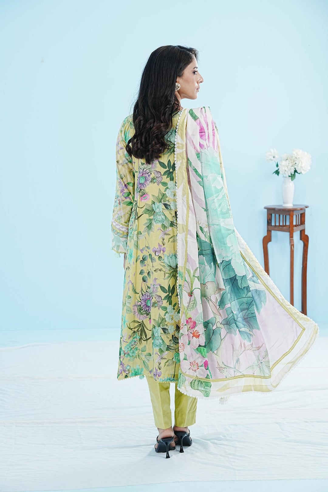 Lawn Parrot Green Stitched Suit - Elaf