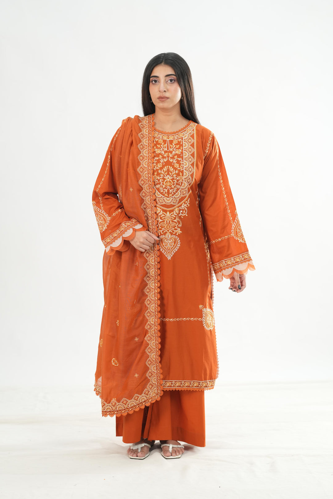 Design 2 - Mahnur Fiona Lawn Stitched