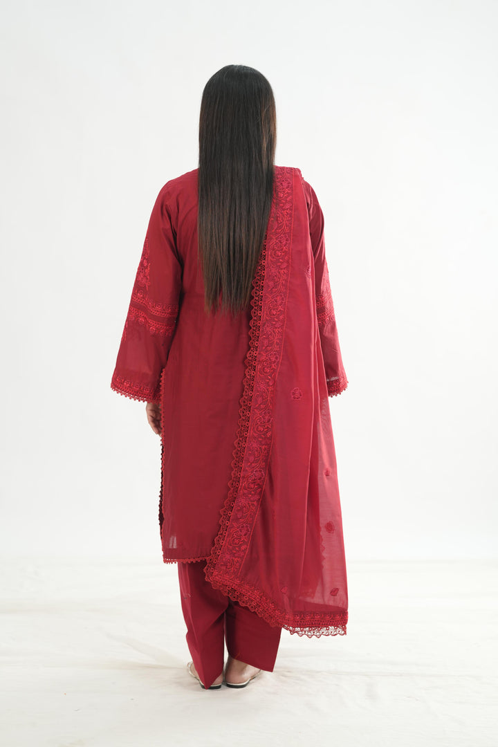Design 7 - Mahnur Fiona Lawn Stitched