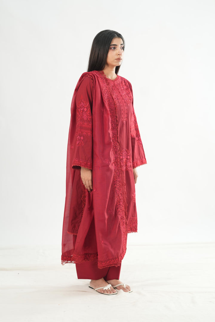 Design 7 - Mahnur Fiona Lawn Stitched