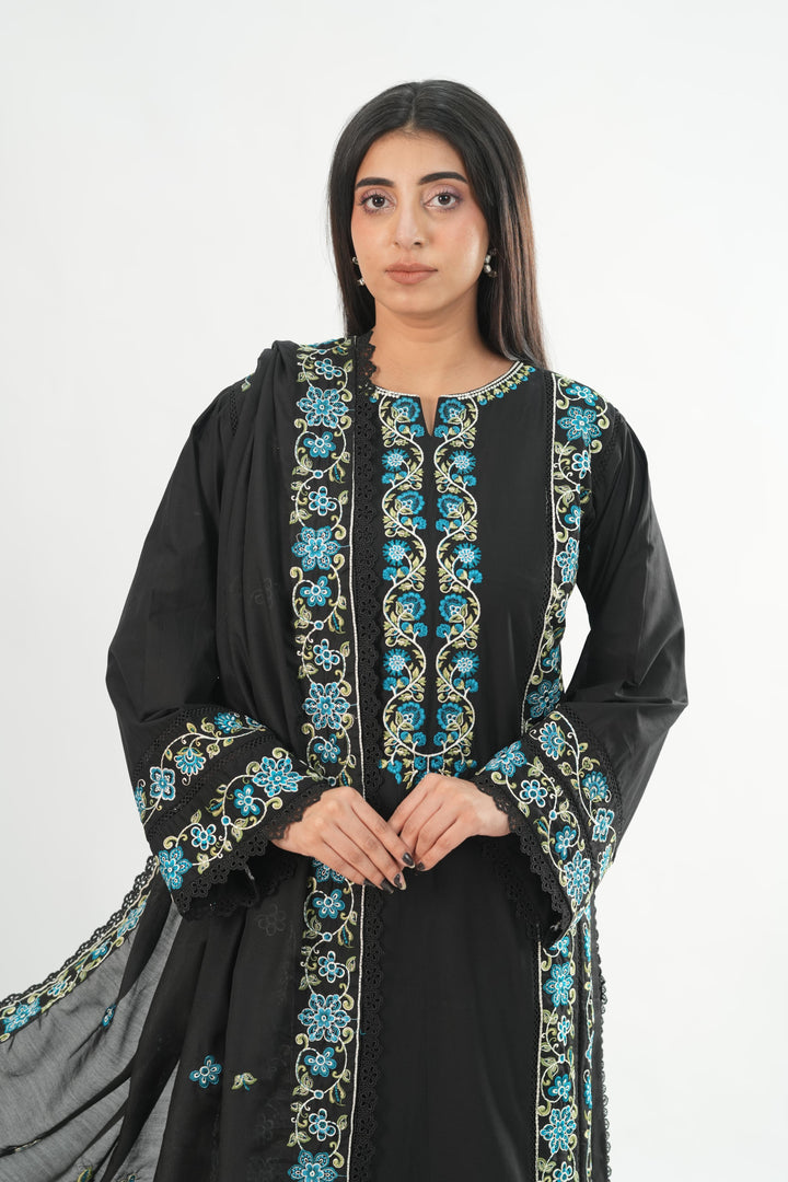 Design 11 - Mahnur Fiona Lawn Stitched