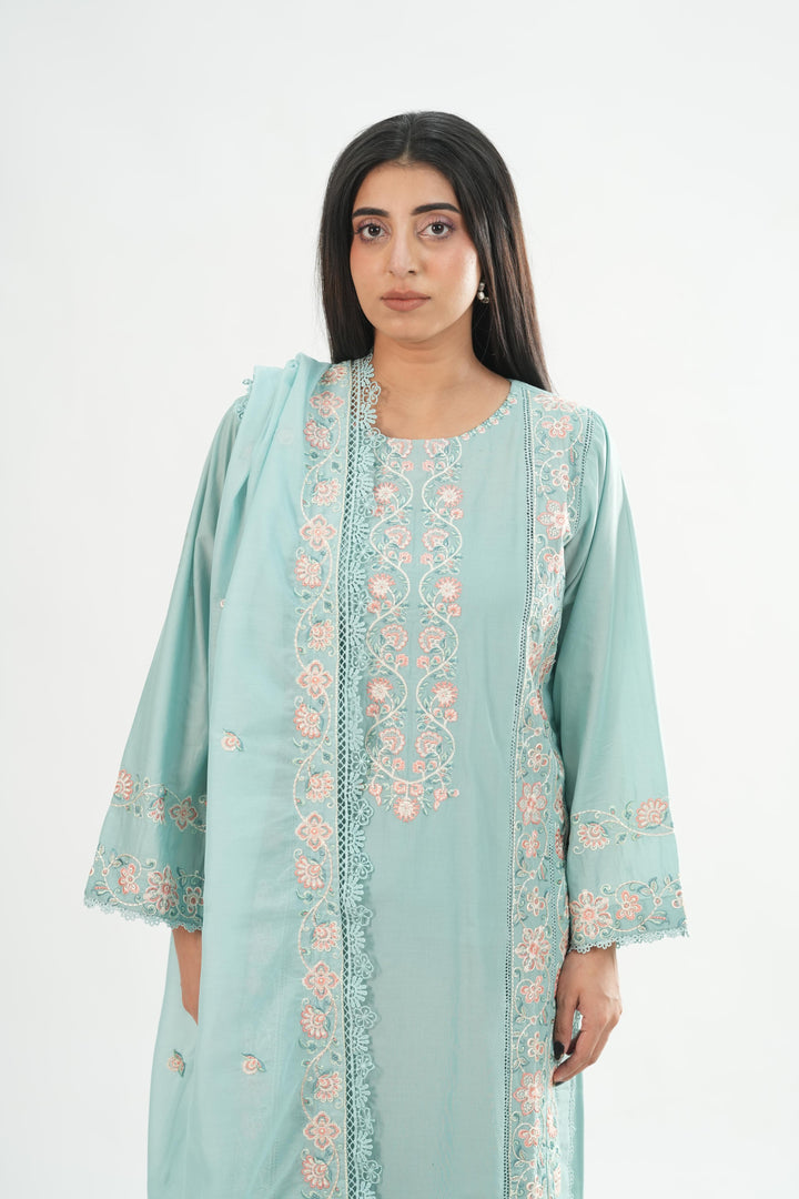 Design 12 - Mahnur Fiona Lawn Stitched
