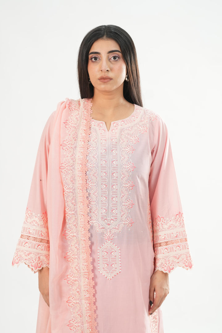 Design 13 - Mahnur Fiona Lawn Stitched