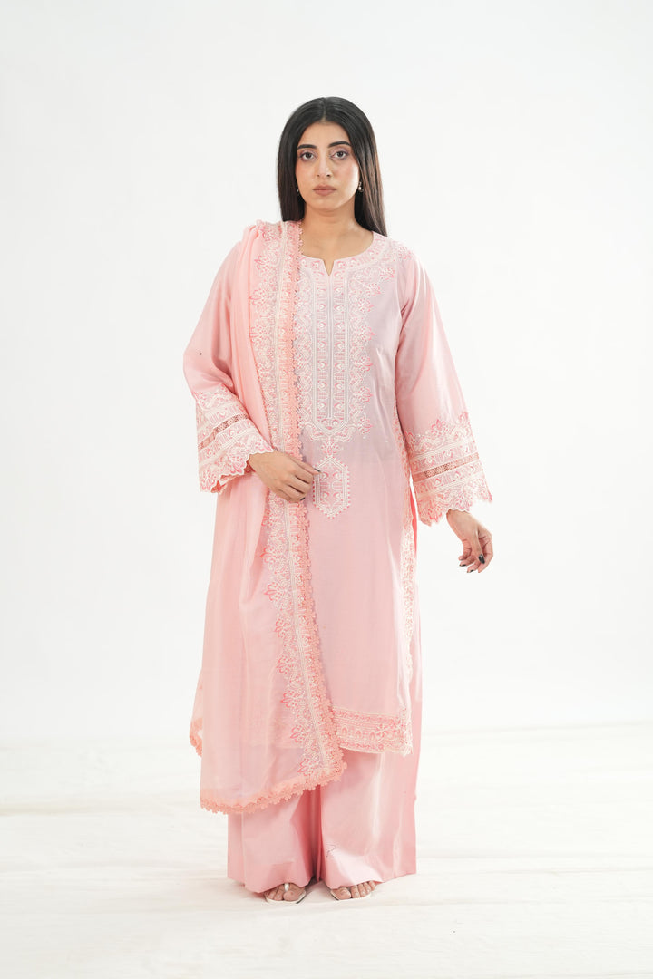 Design 13 - Mahnur Fiona Lawn Stitched
