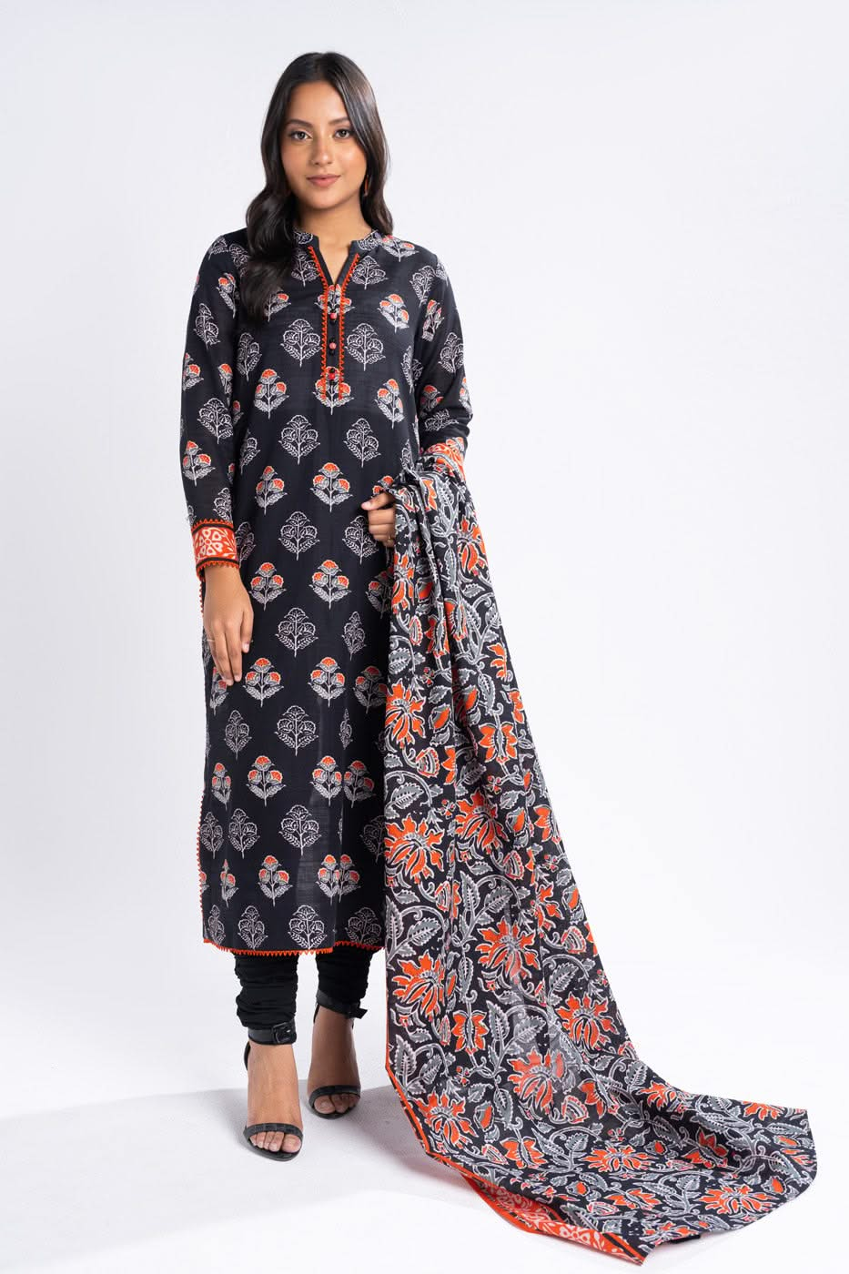 Printed Khaddar Black Unstitched Suit - Alkaram