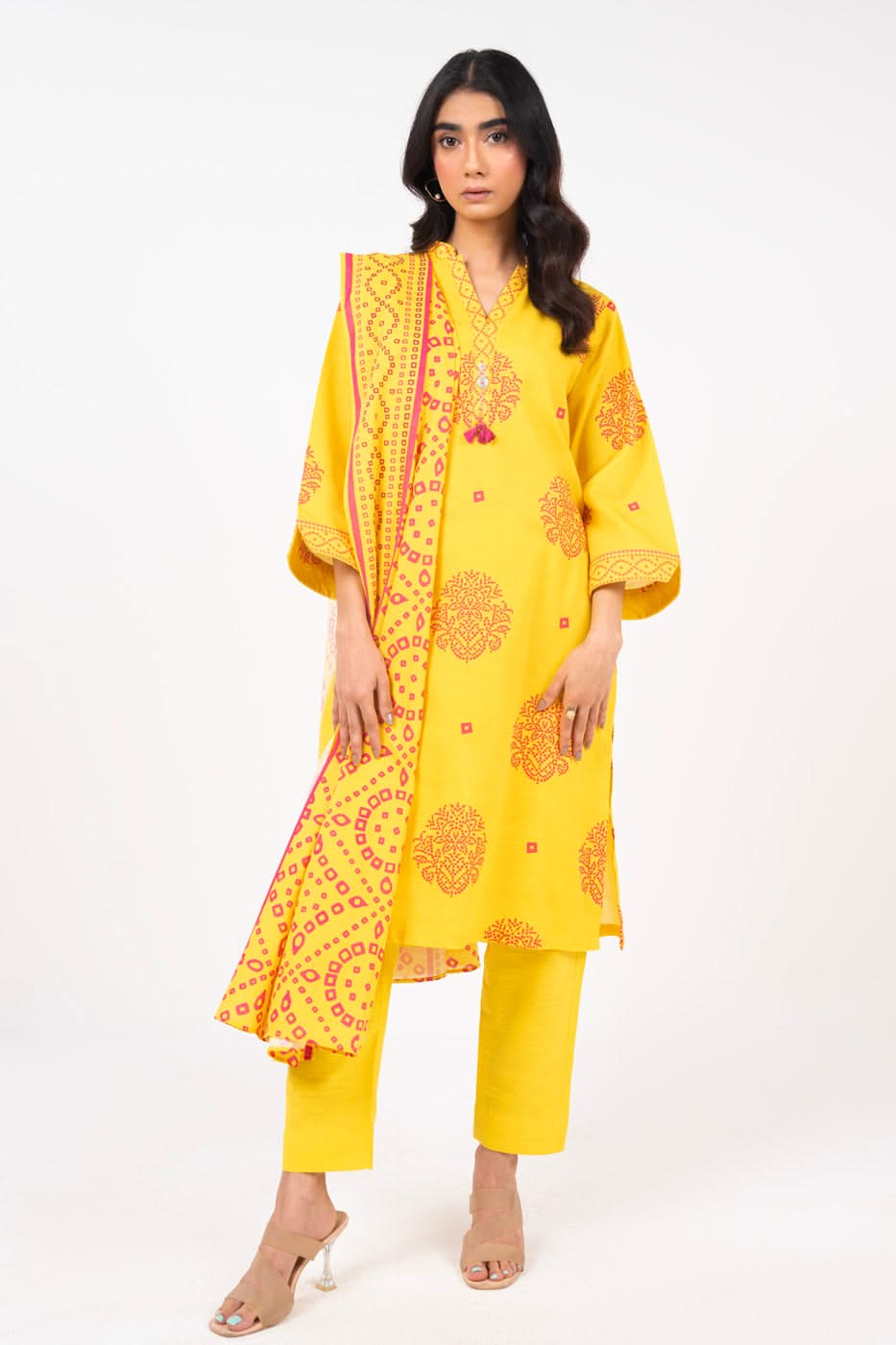 Printed Khaddar Yellow Unstitched Suit - Alkaram