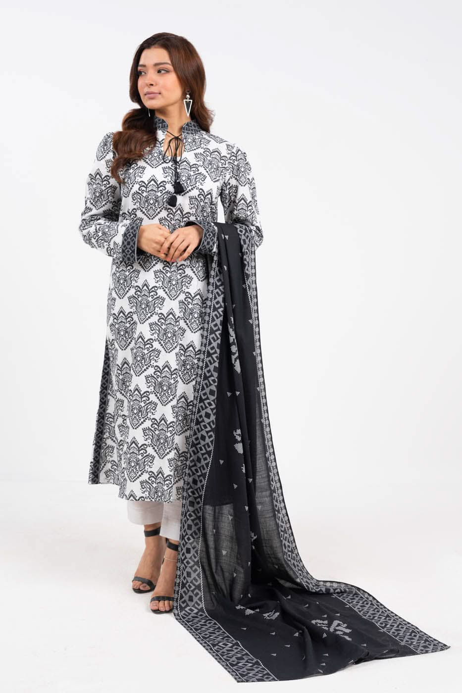 Printed Khaddar White Unstitched Suit - Alkaram