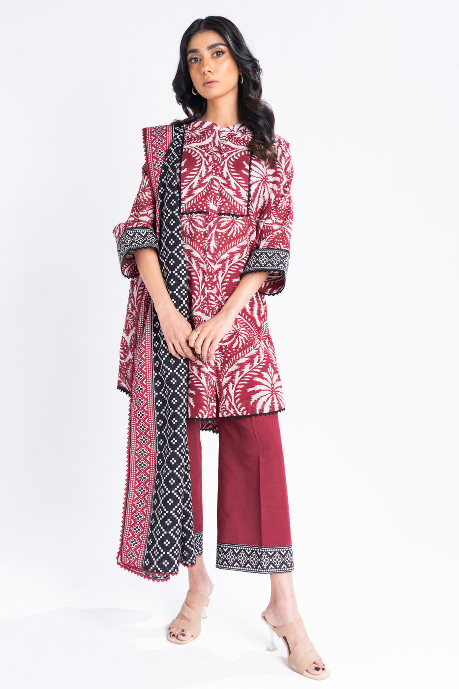 Printed Khaddar Maroon Unstitched Suit - Alkaram