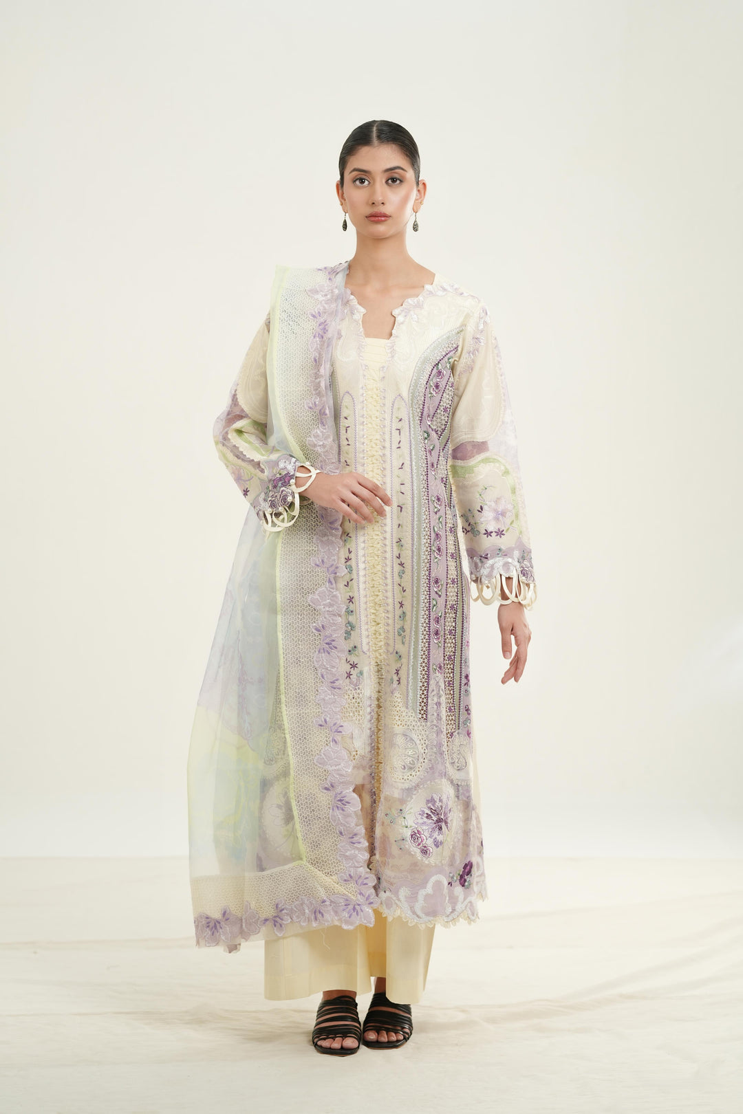 Miren - Afrozeh A Lawn '26 Stitched