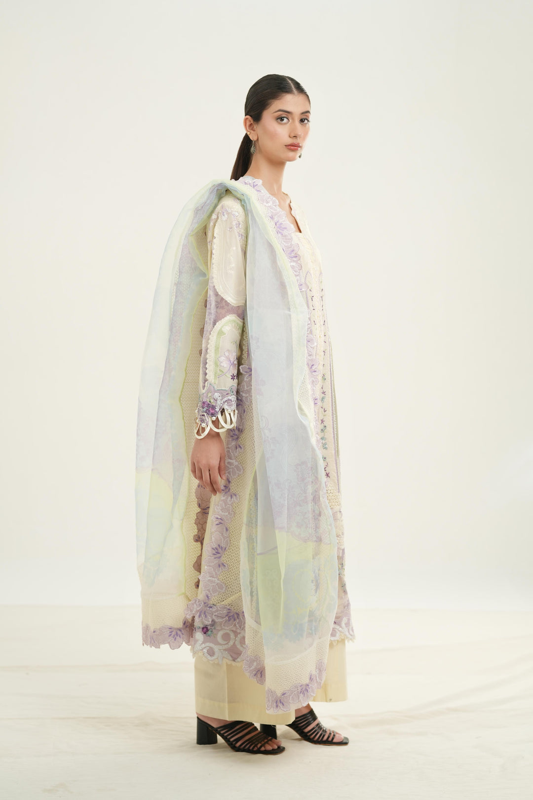Miren - Afrozeh A Lawn '26 Stitched