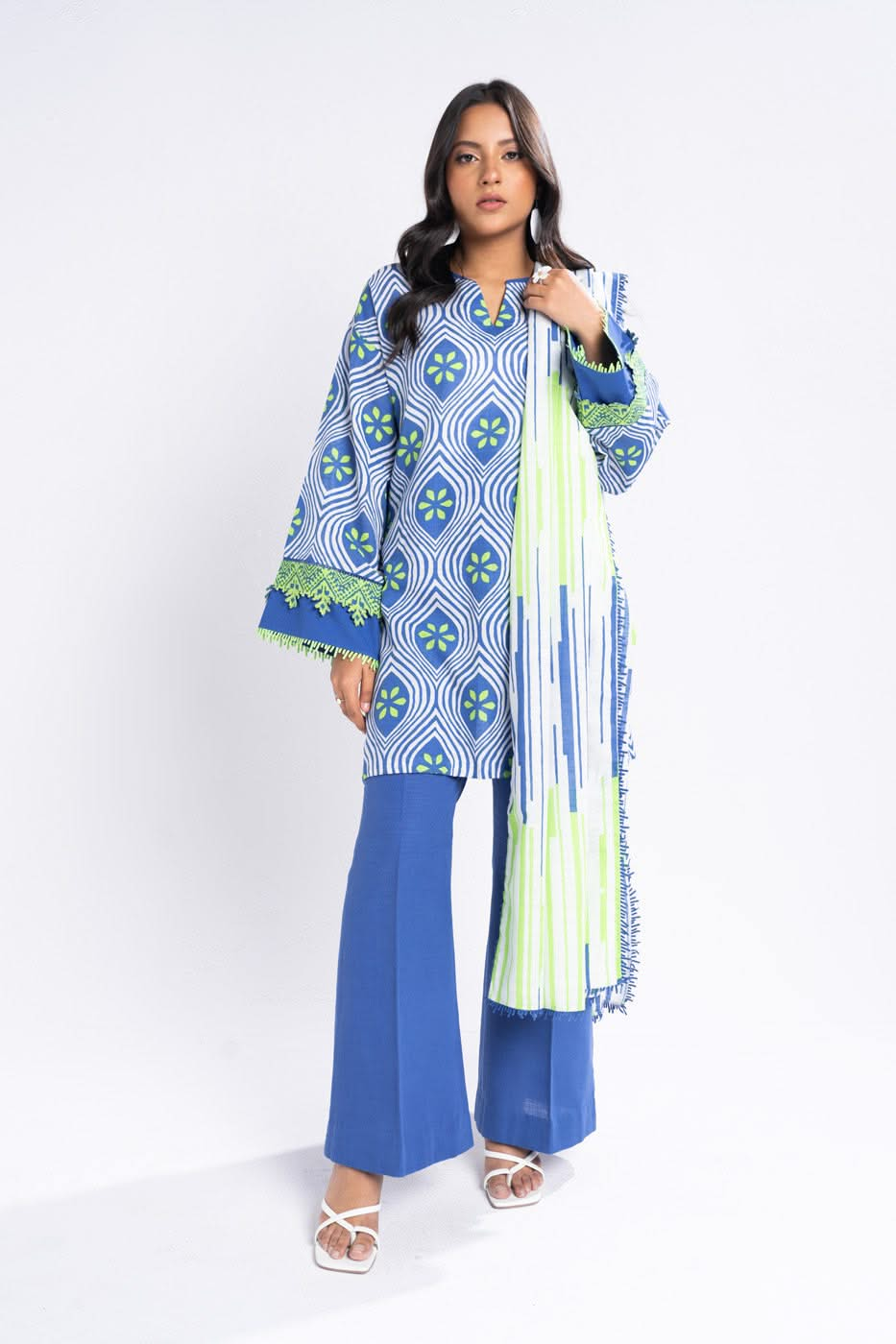 Printed Khaddar Blue Unstitched Suit - Alkaram