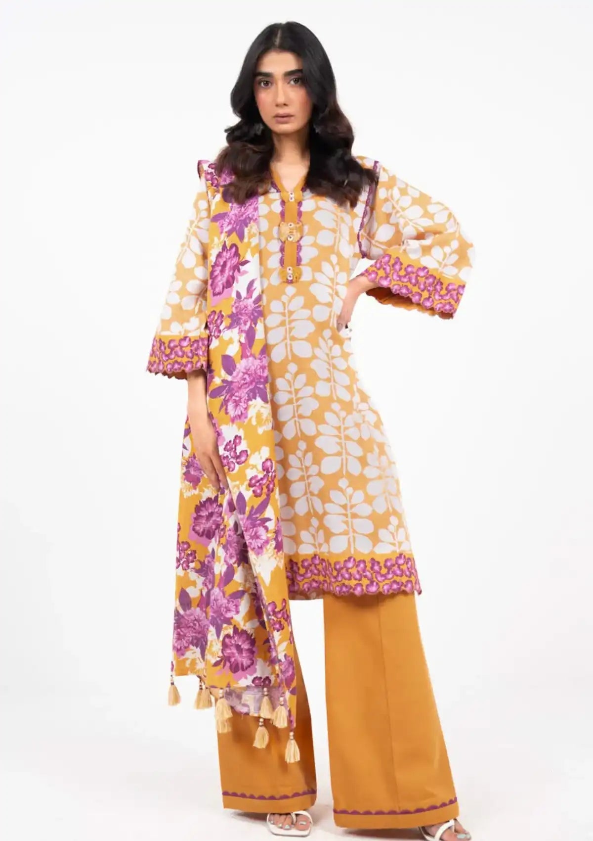 Printed Khaddar Yellow Unstitched Suit - Alkaram