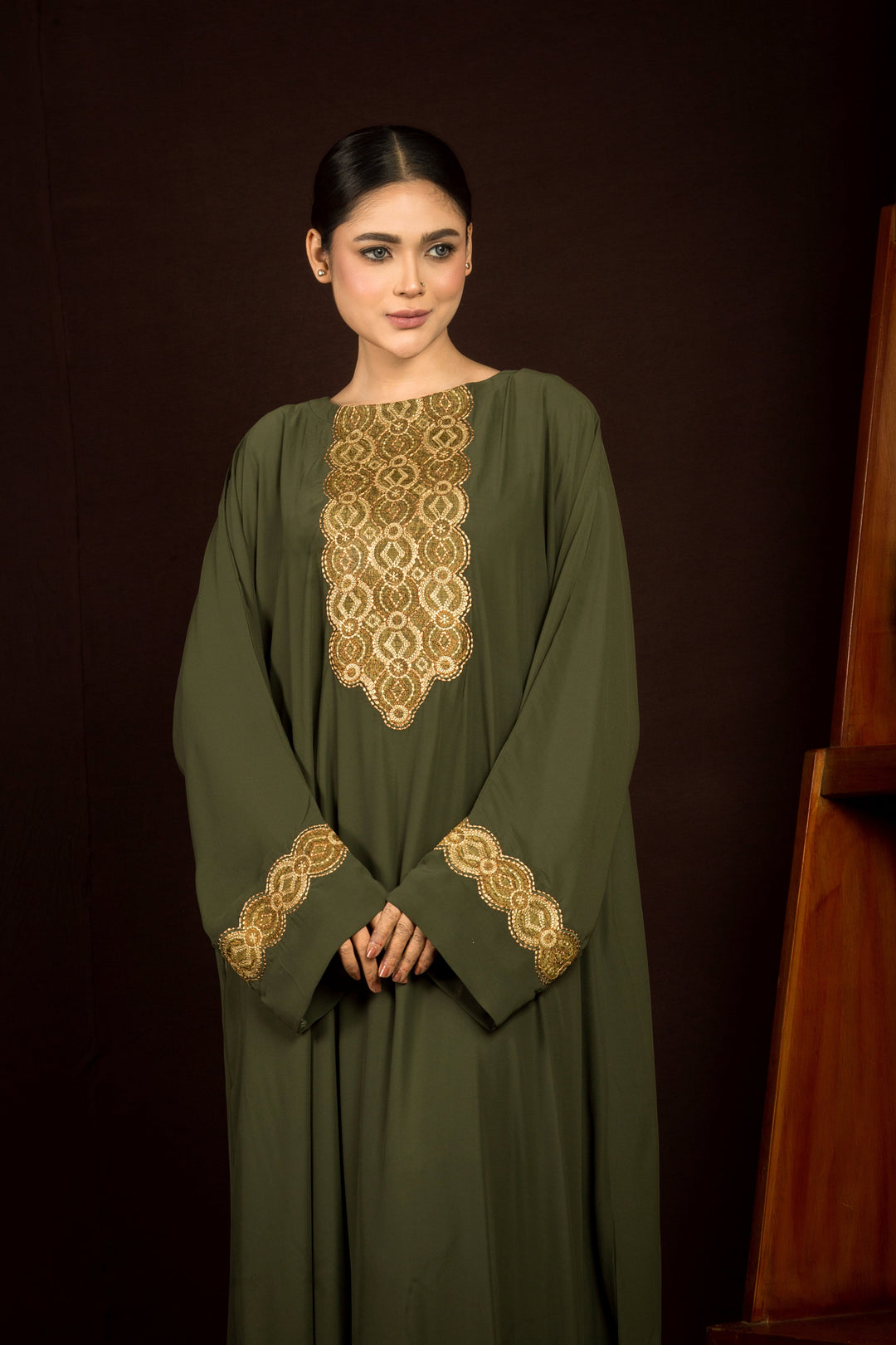 Zahara Olive Abaya