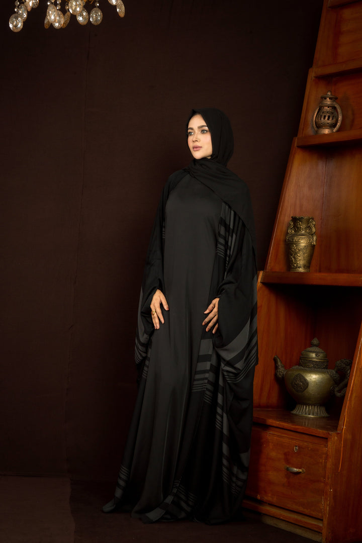 Miraan Black Abaya