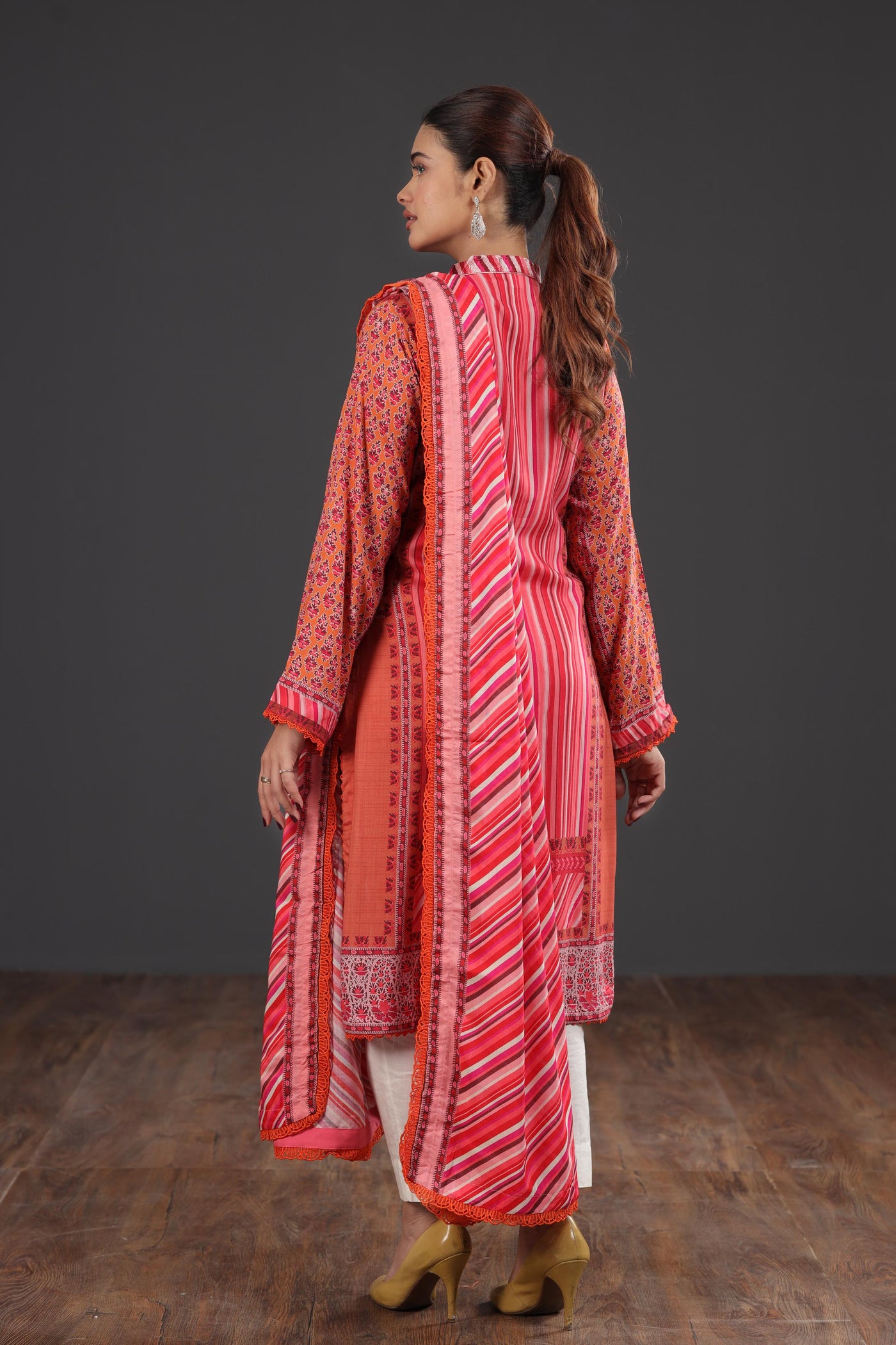 Design 18A - Sana Safinaz Mahay Stitched