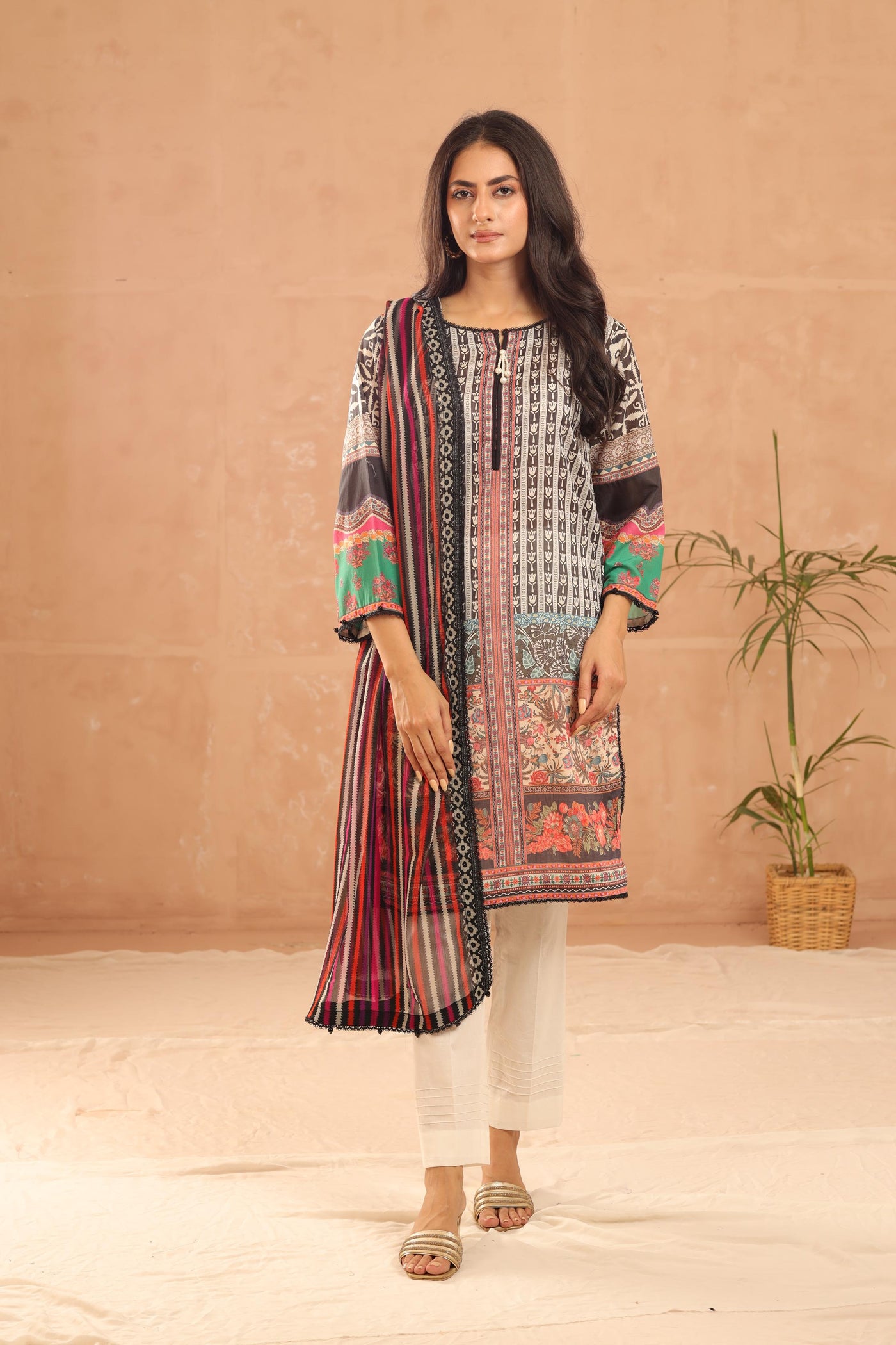 Design 24A - Sana Safinaz Mahay Stitched Festive