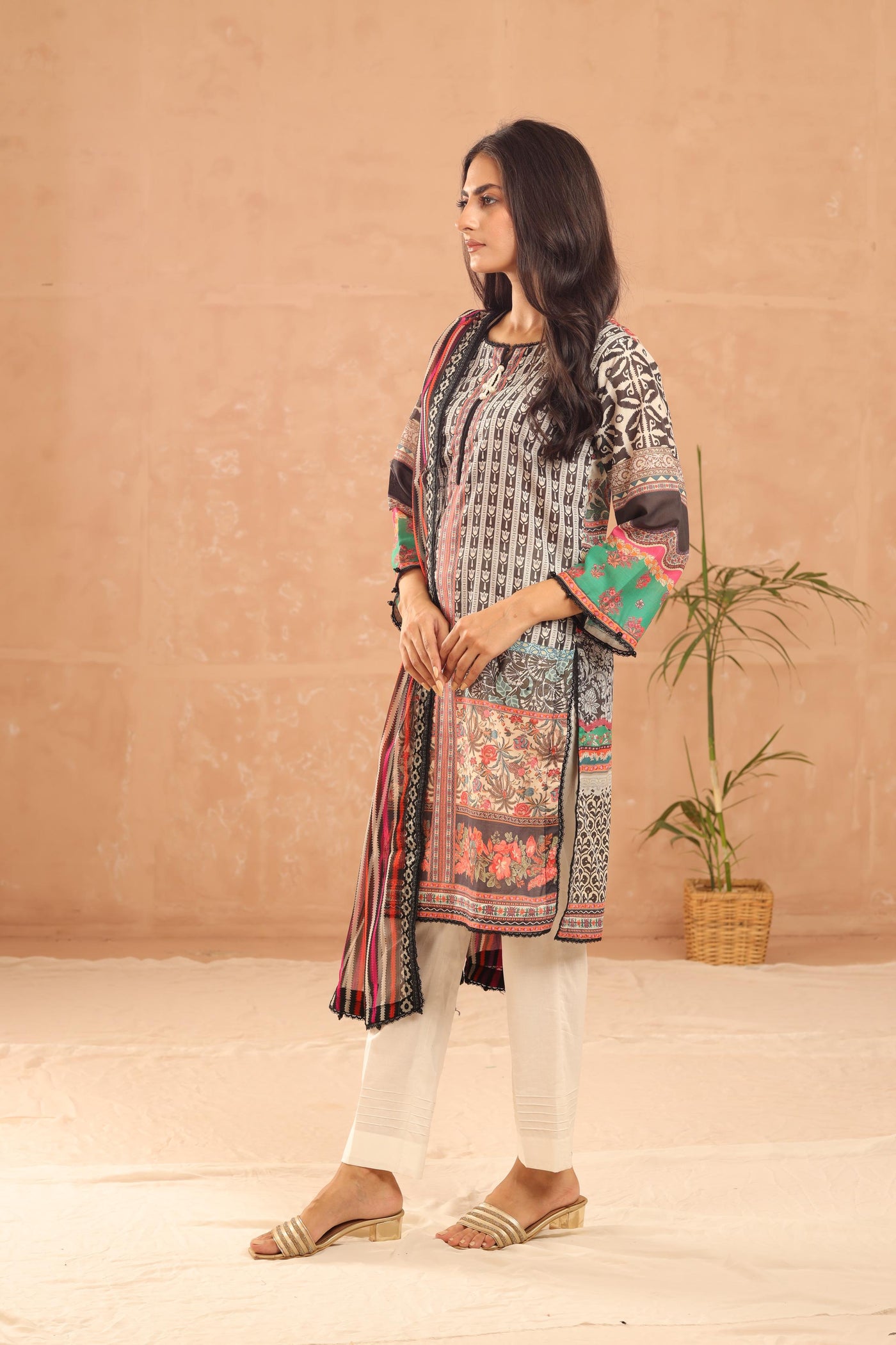 Design 24A - Sana Safinaz Mahay Stitched Festive