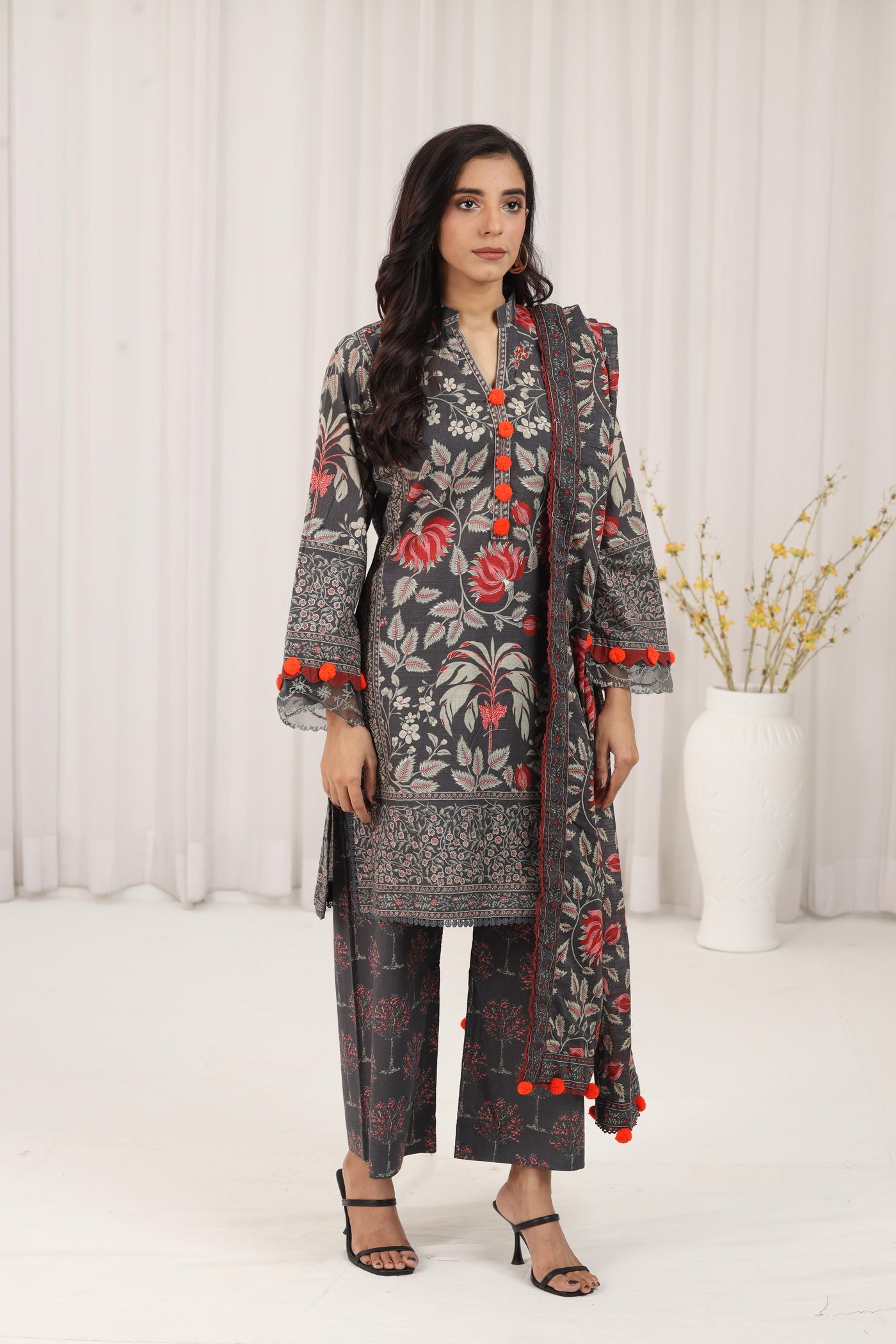 Design 2B - Sana Safinaz Mahay Stitched