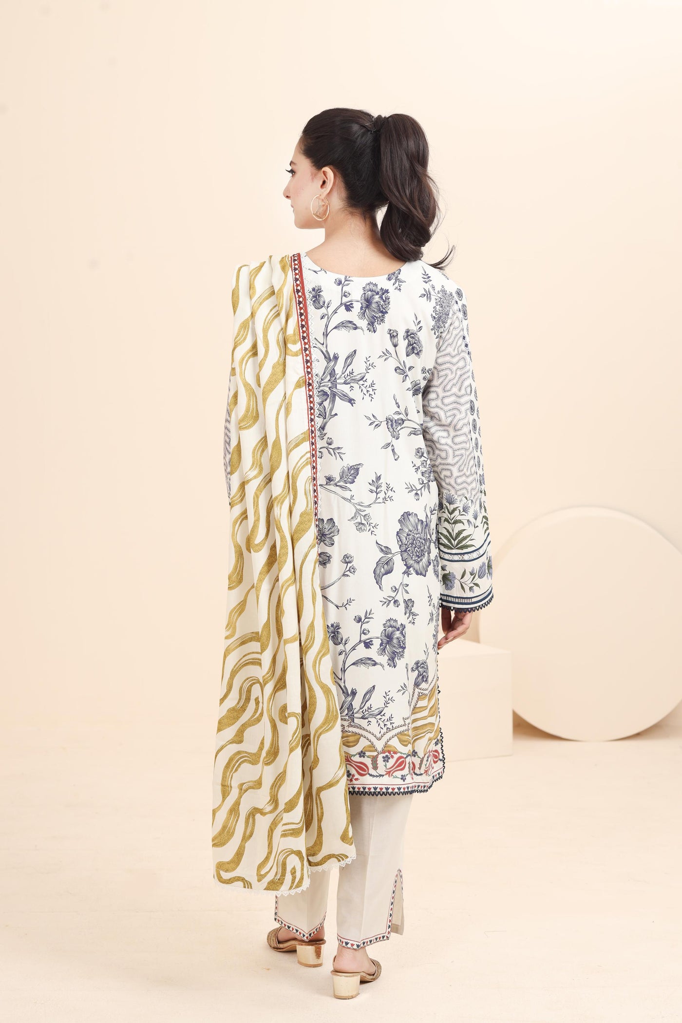 Design 4B - Sana Safinaz Mahay Stitched