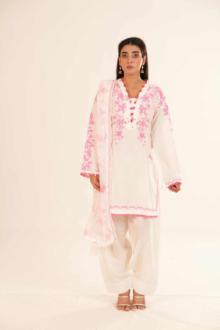 Design 4A - Sana Safinaz Mahay Stitched
