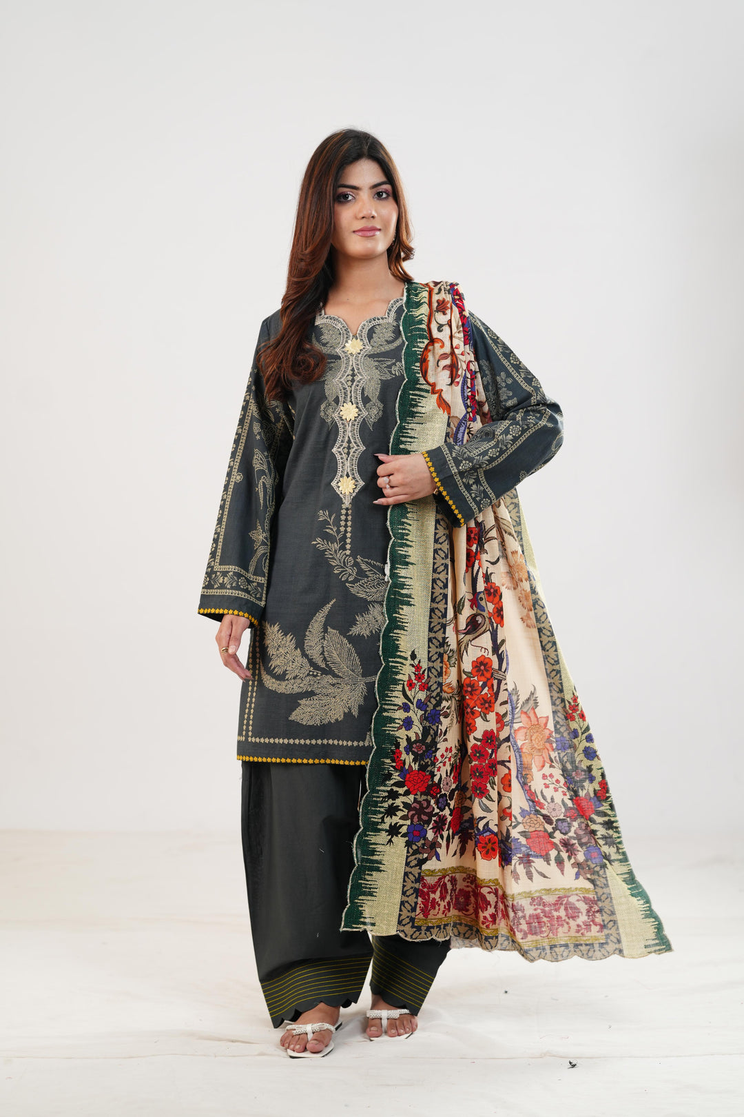 Design 5A - Sana Safinaz Mahay Stitched
