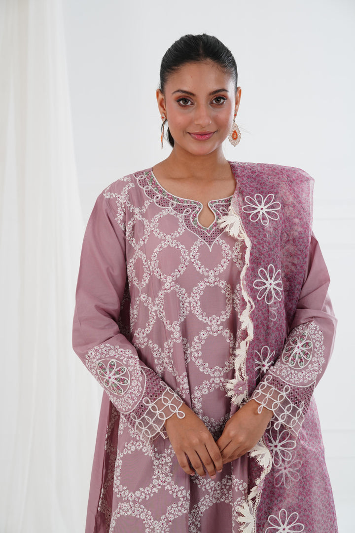 Design 10 - Jazmin Iris '25 Stitched