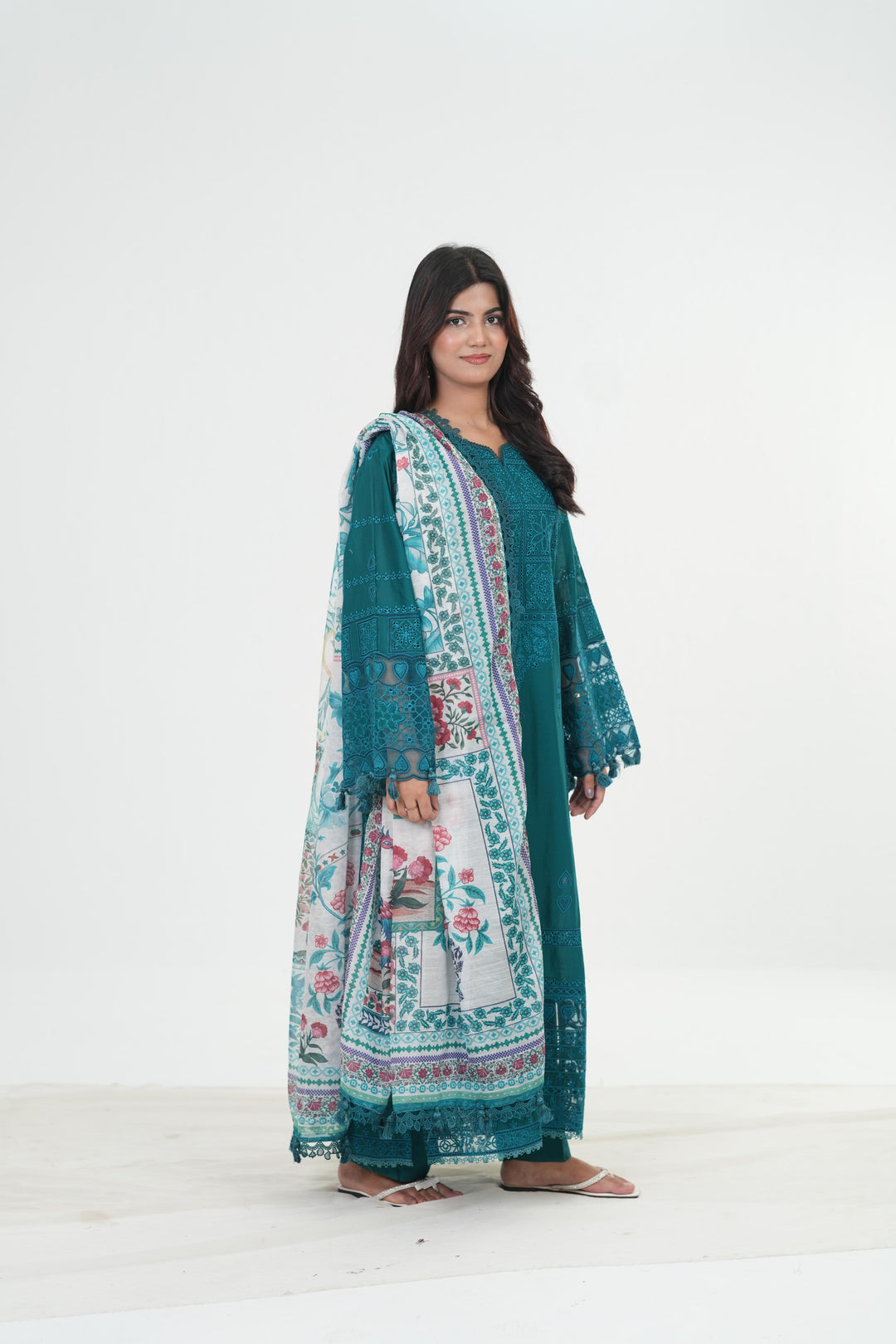 Design 3 - Jazmin Iris Luxury Stitched