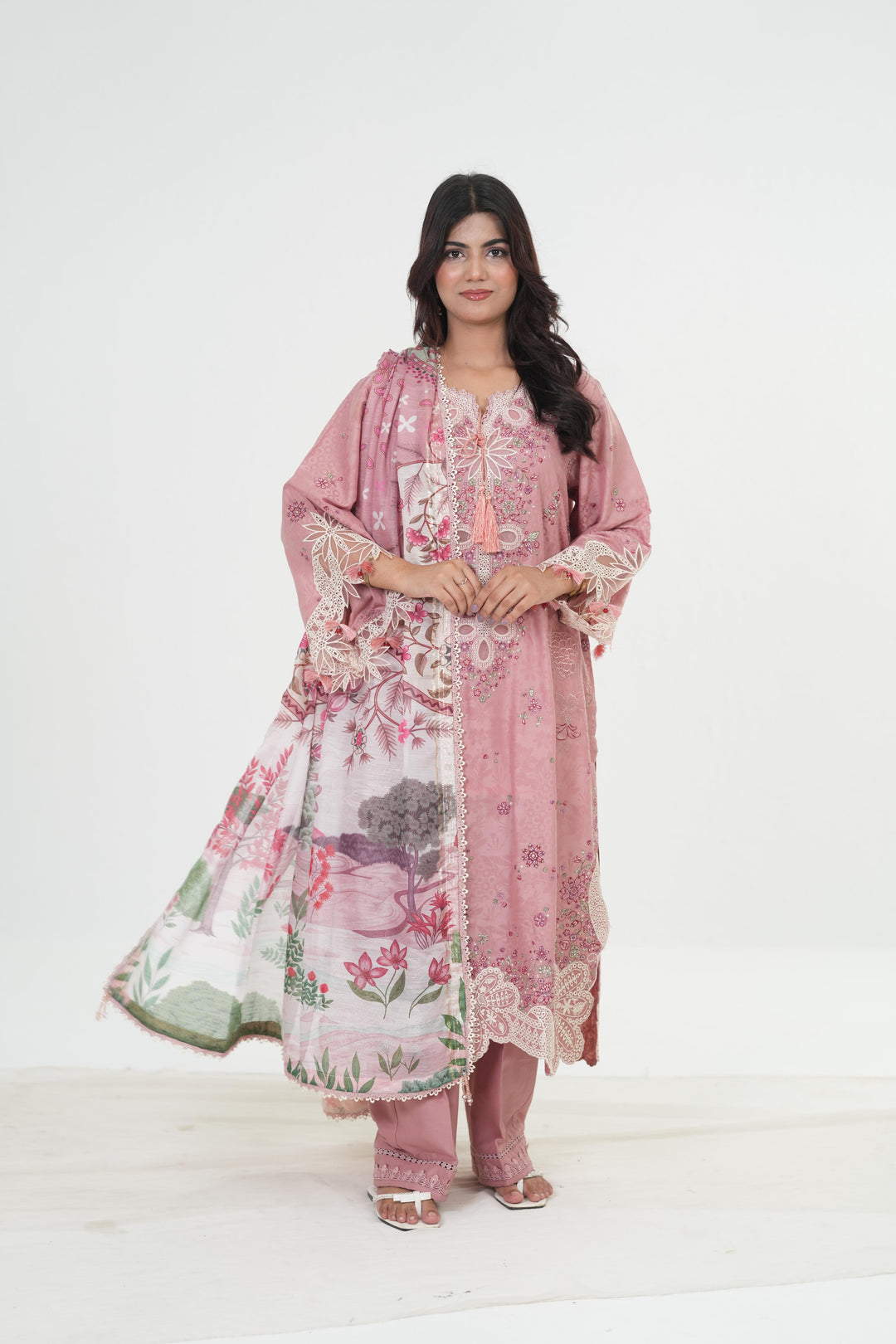 Design 4 - Jazmin Iris Luxury Stitched