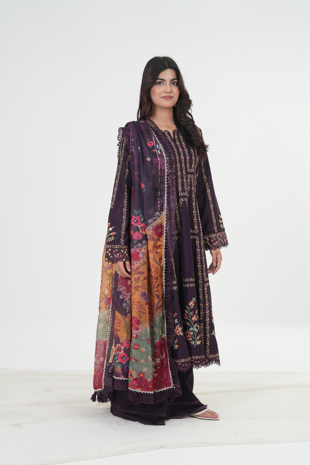 Design 6 - Jazmin Iris Luxury Stitched
