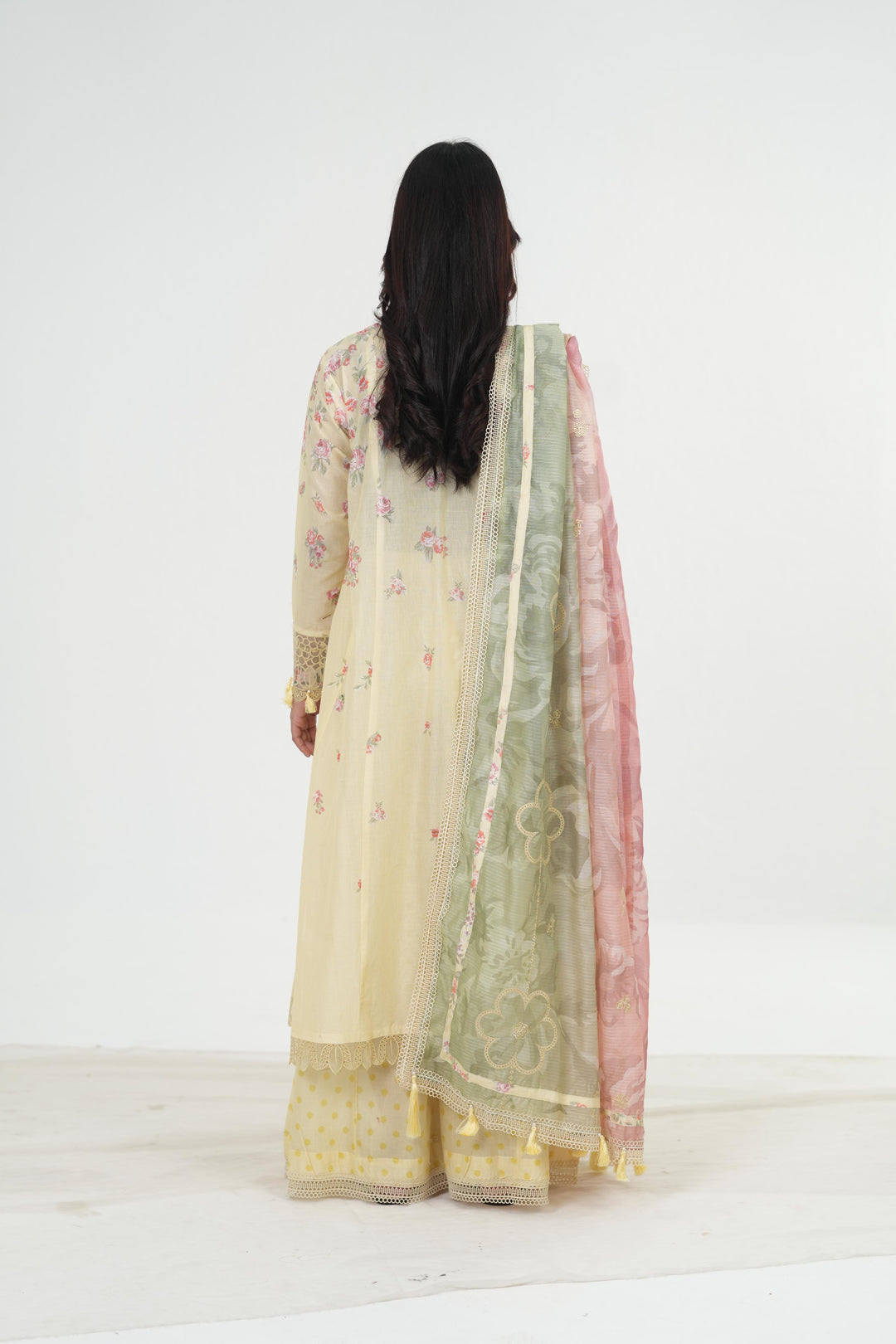 Design 7 - Jazmin Iris Luxury Stitched