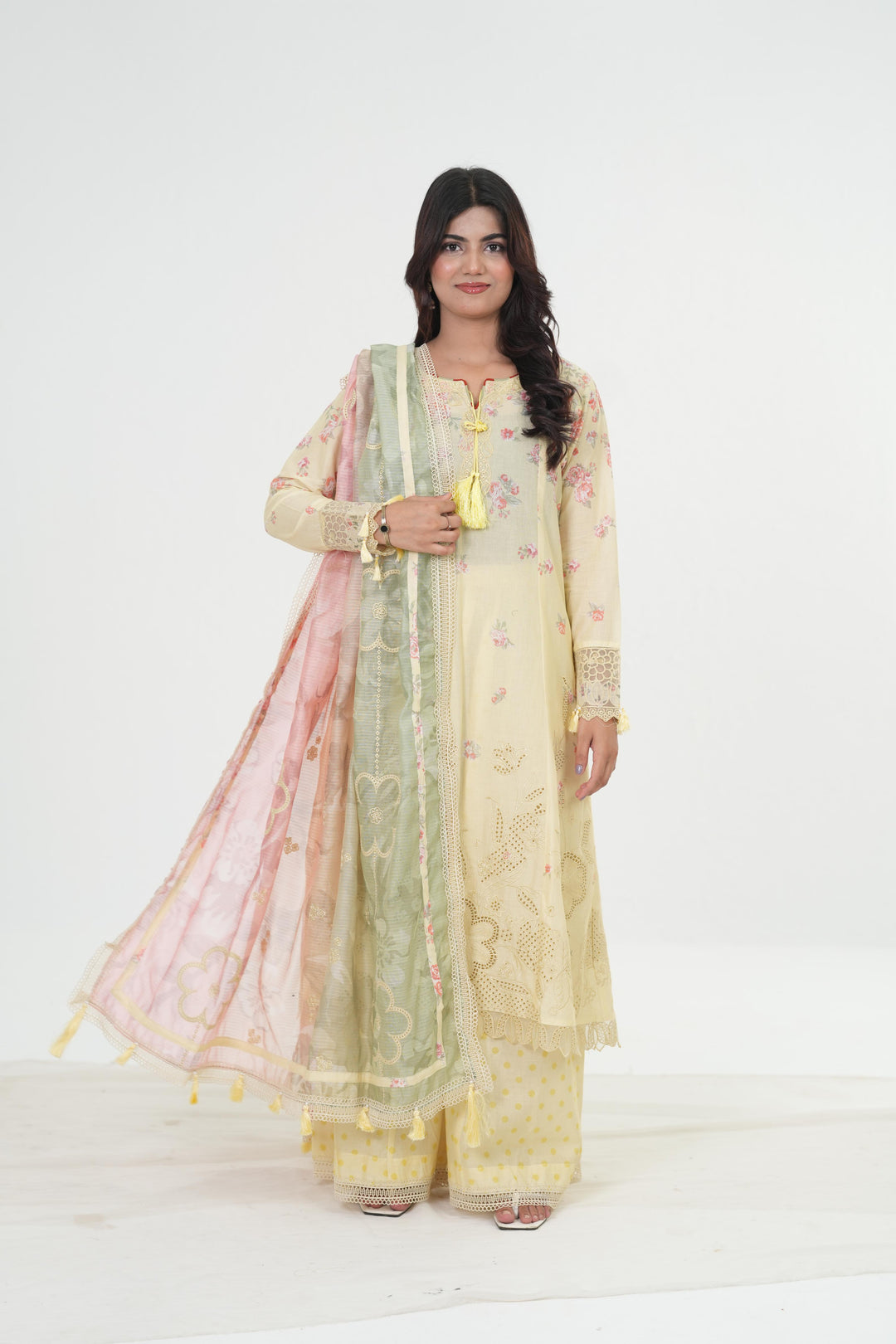Design 7 - Jazmin Iris Luxury Stitched