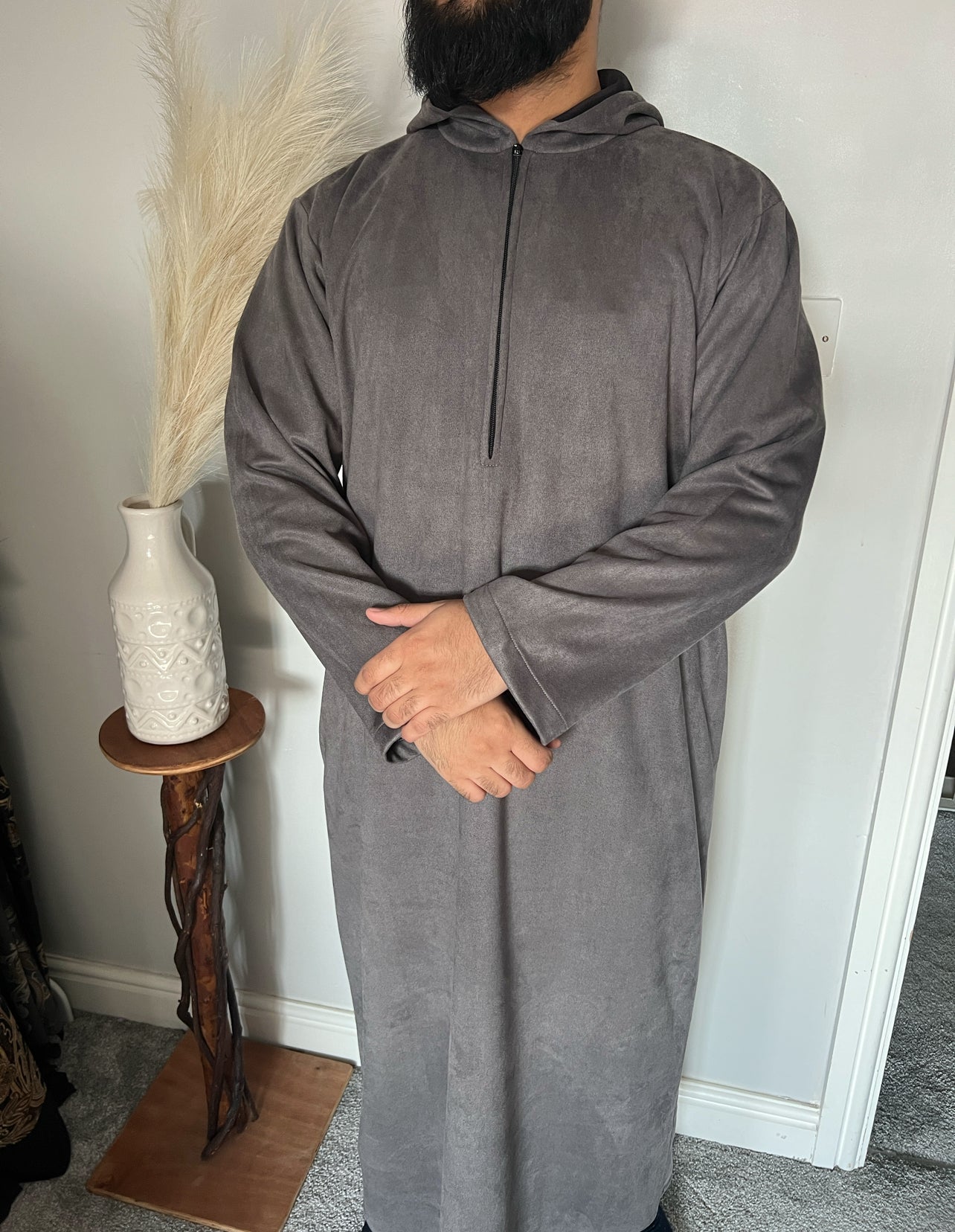 Premium Hooded Suede Grey Thobe - Jiah – Janan