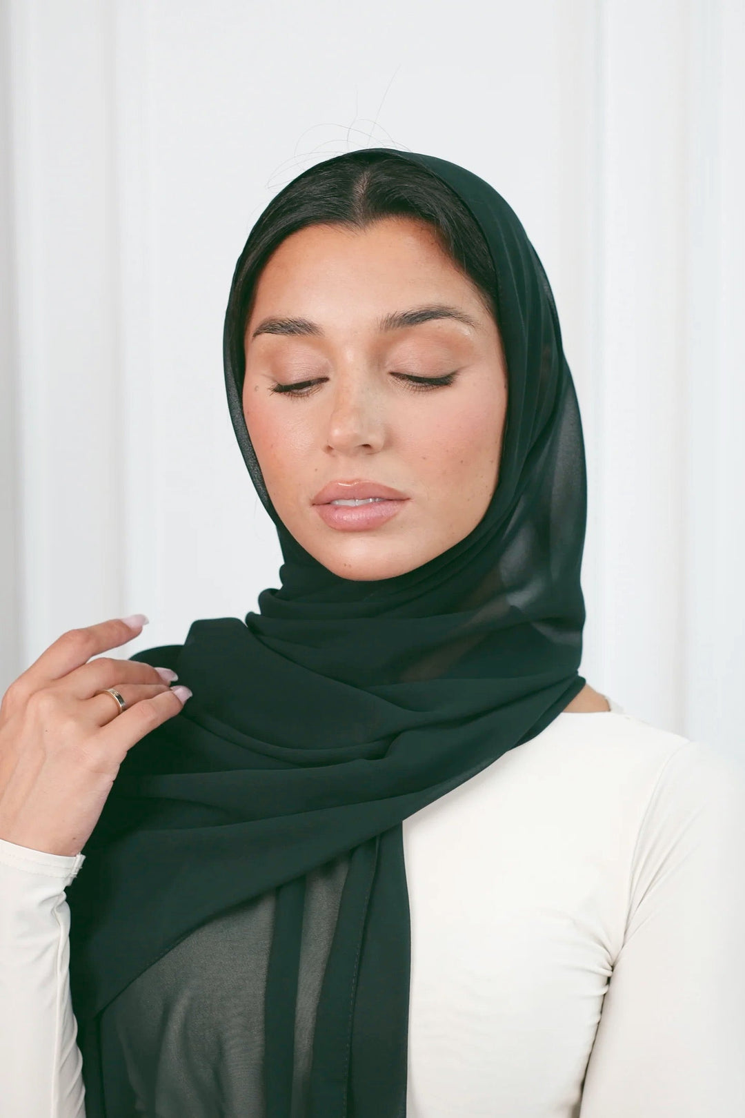 Dark Green Chiffon Hijab