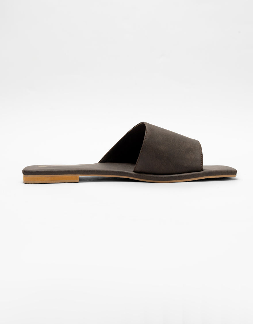 Brown Chappal - J. Junaid Jamshed