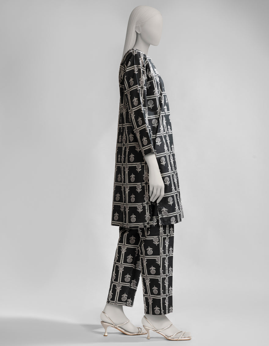 Lawn Black Kurti - J. Junaid Jamshed